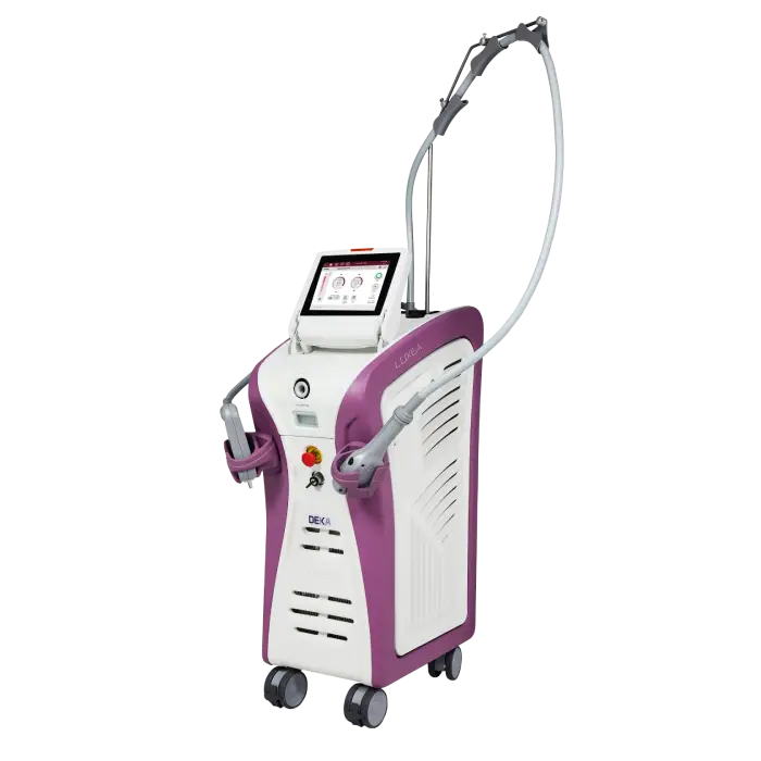 Equipamento Luxea para tratamentos dermatológicos e estéticos com luz pulsada
