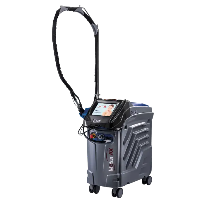 Equipamento Motus AX para epilação a laser e tratamentos dermatológicos